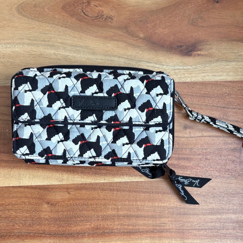 Vera Bradley Black White and Red Quilted Wristlet Clutch